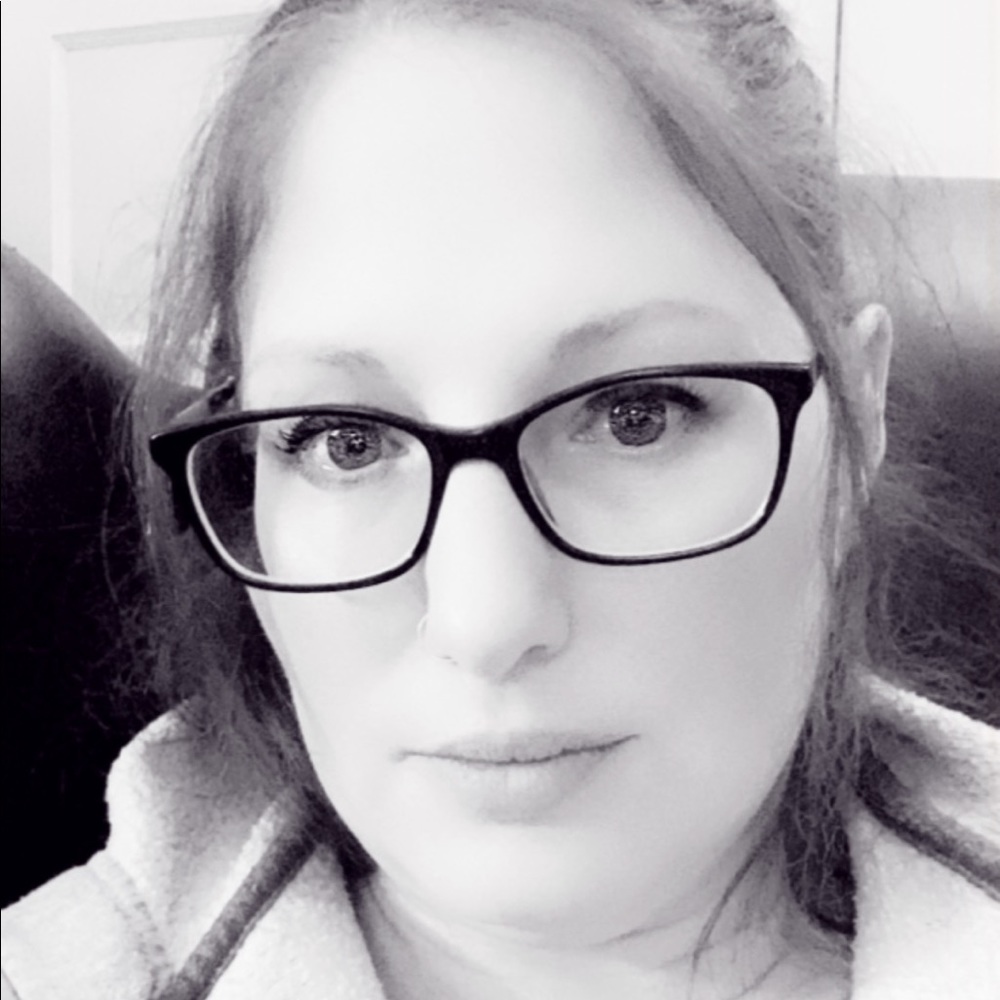 Meet your Posher, Liza